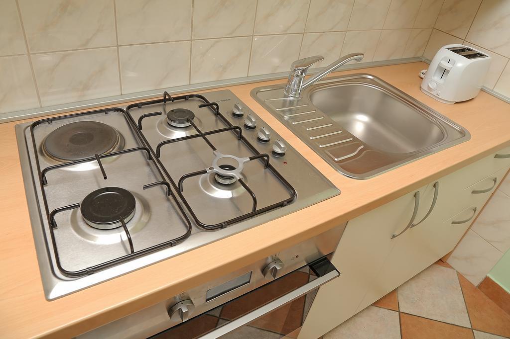 קאבטאט Apartments Bugenvila מראה חיצוני תמונה