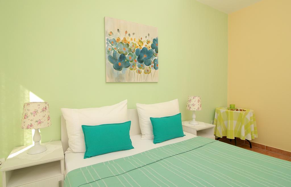 קאבטאט Apartments Bugenvila מראה חיצוני תמונה